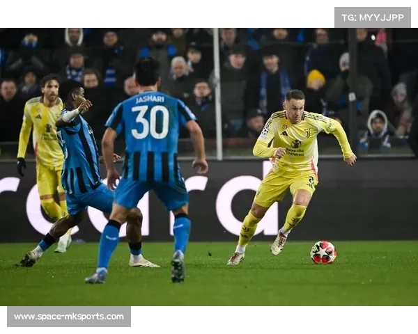 雨战风波:布鲁日球场积水,巴萨客场平局告终 雨战风波:布鲁日球场积水,巴萨客场平局告终